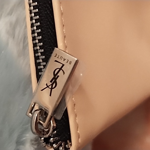 YSL Beaute 🩷 Zippered Case - Picture 3 of 6